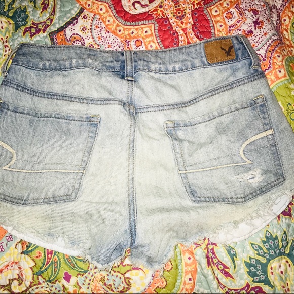 American Eagle Shorts - Picture 2 of 3
